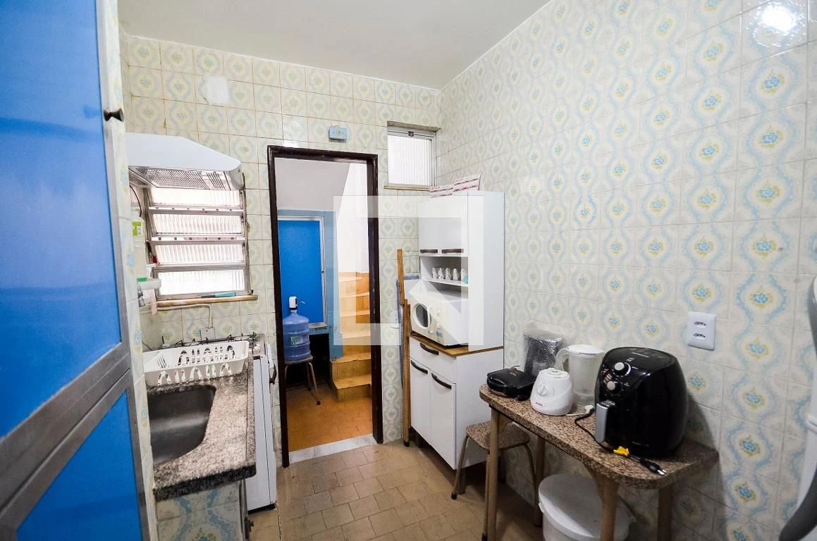 Casa mobiliada com 4 quartos e mesa de trabalho pronta — photo 2