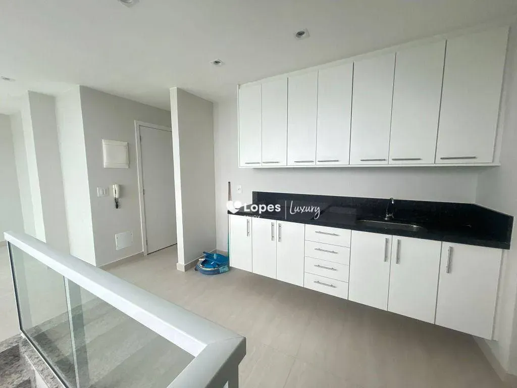 Duplex penthouse with private pool and 316 m² — photo 35