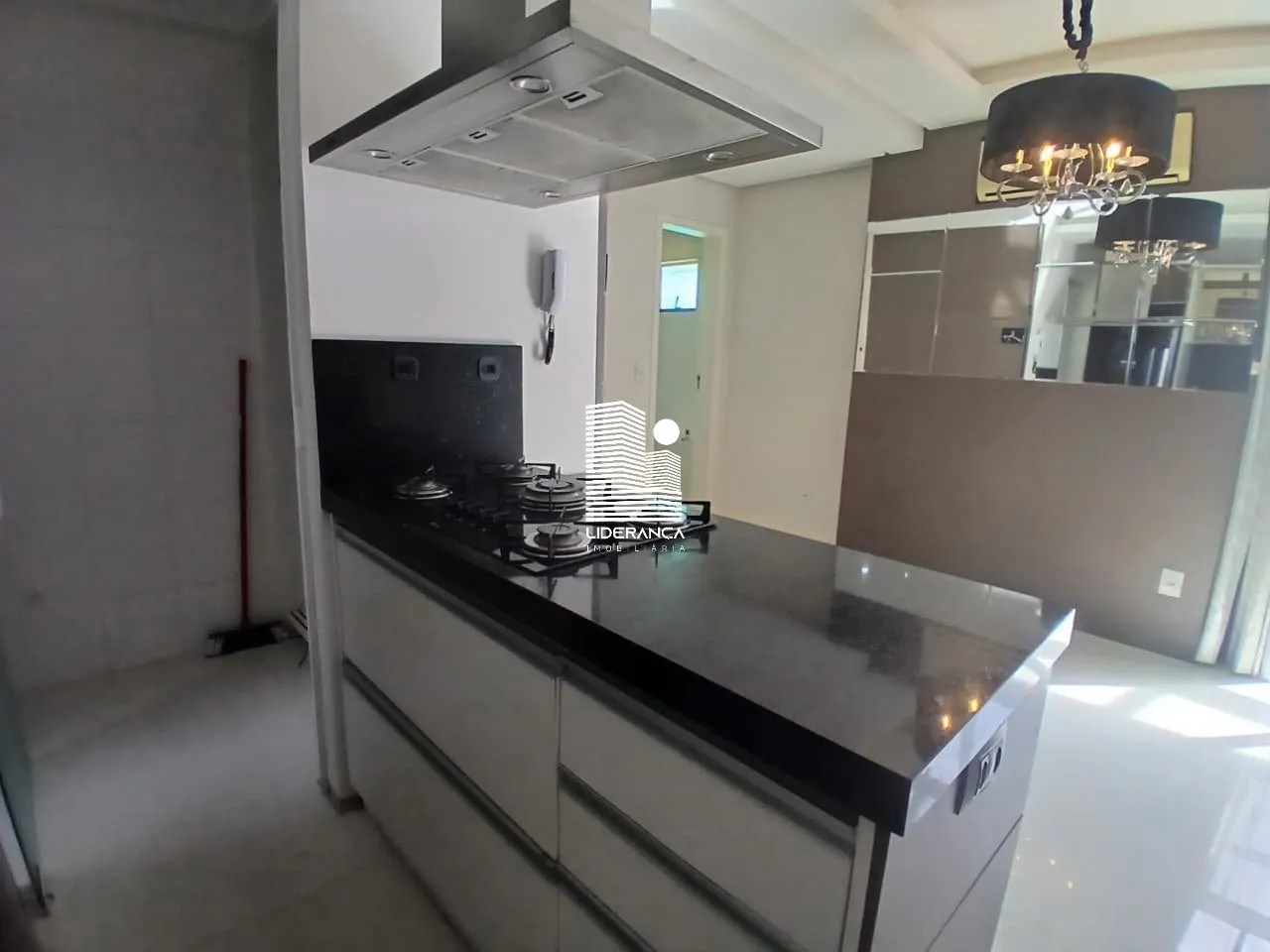 Apartamento mobiliado de 142 m² com 3 quartos e varanda — photo 2