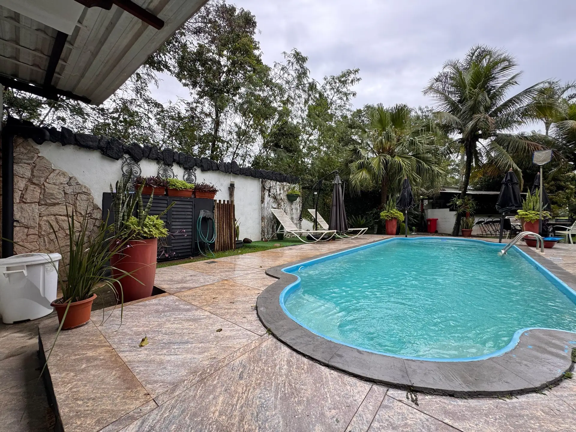Casa para locação com 3 suítes e jardim privativo — photo 51