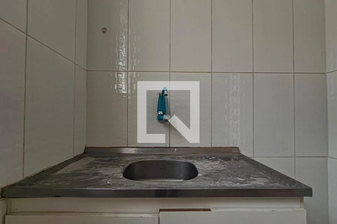 House with 3 bedrooms, 1 bathroom and 1 parking spot — photo 13
