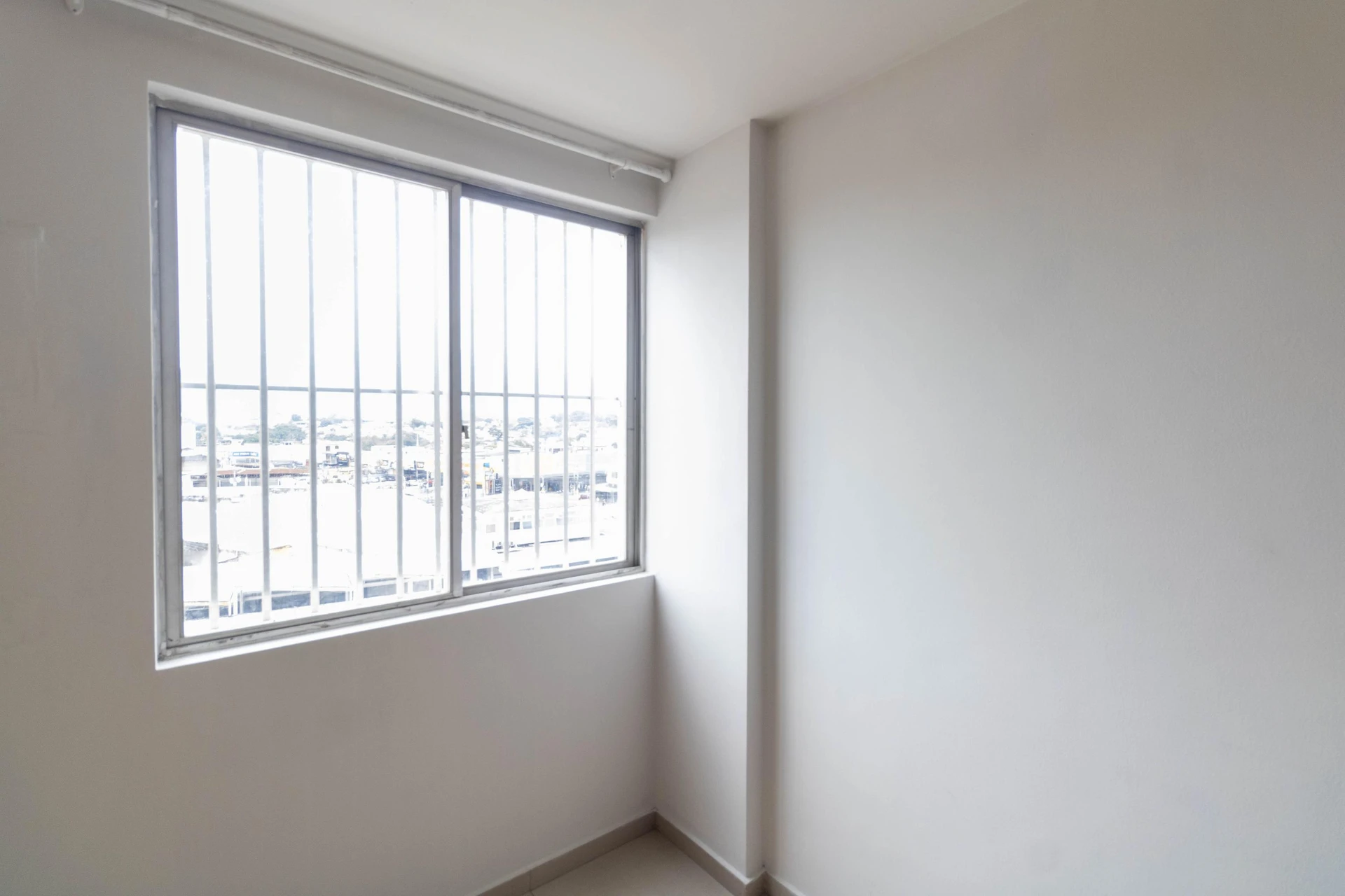 2-bedroom apartment with a home office — photo 9