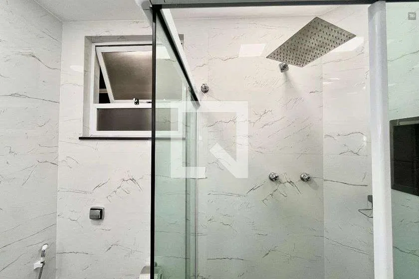 Furnished 90 m² apartment with 2 bedrooms and parking — photo 2
