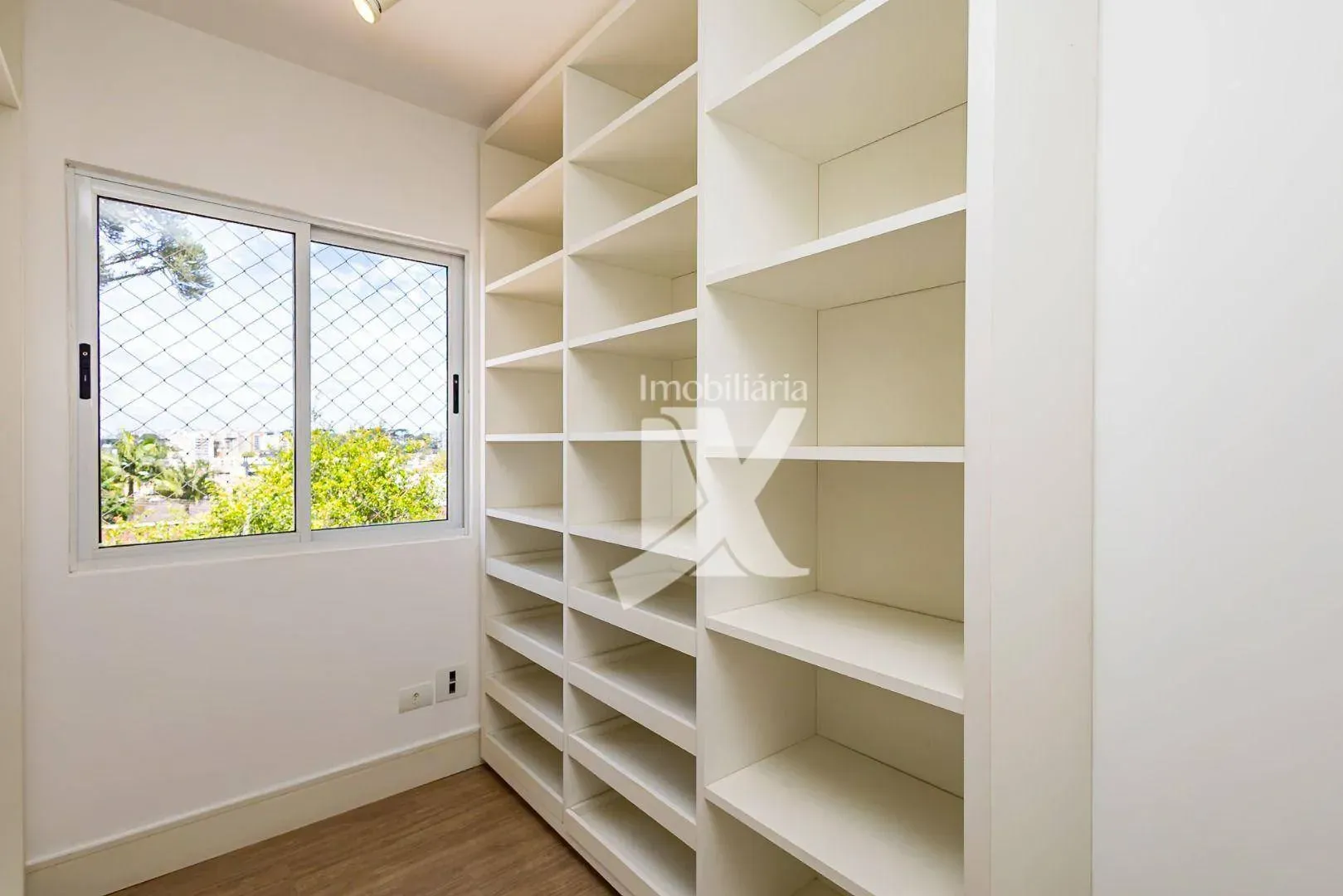 3-bedroom house with a home office — photo 22