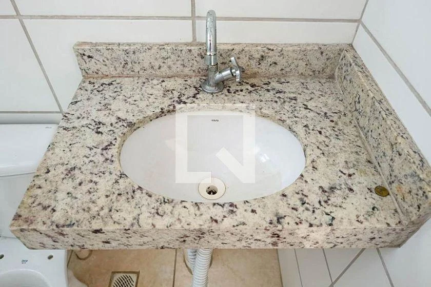 Немеблированная квартира с 2 спальнями и кухней open-plan — photo 34