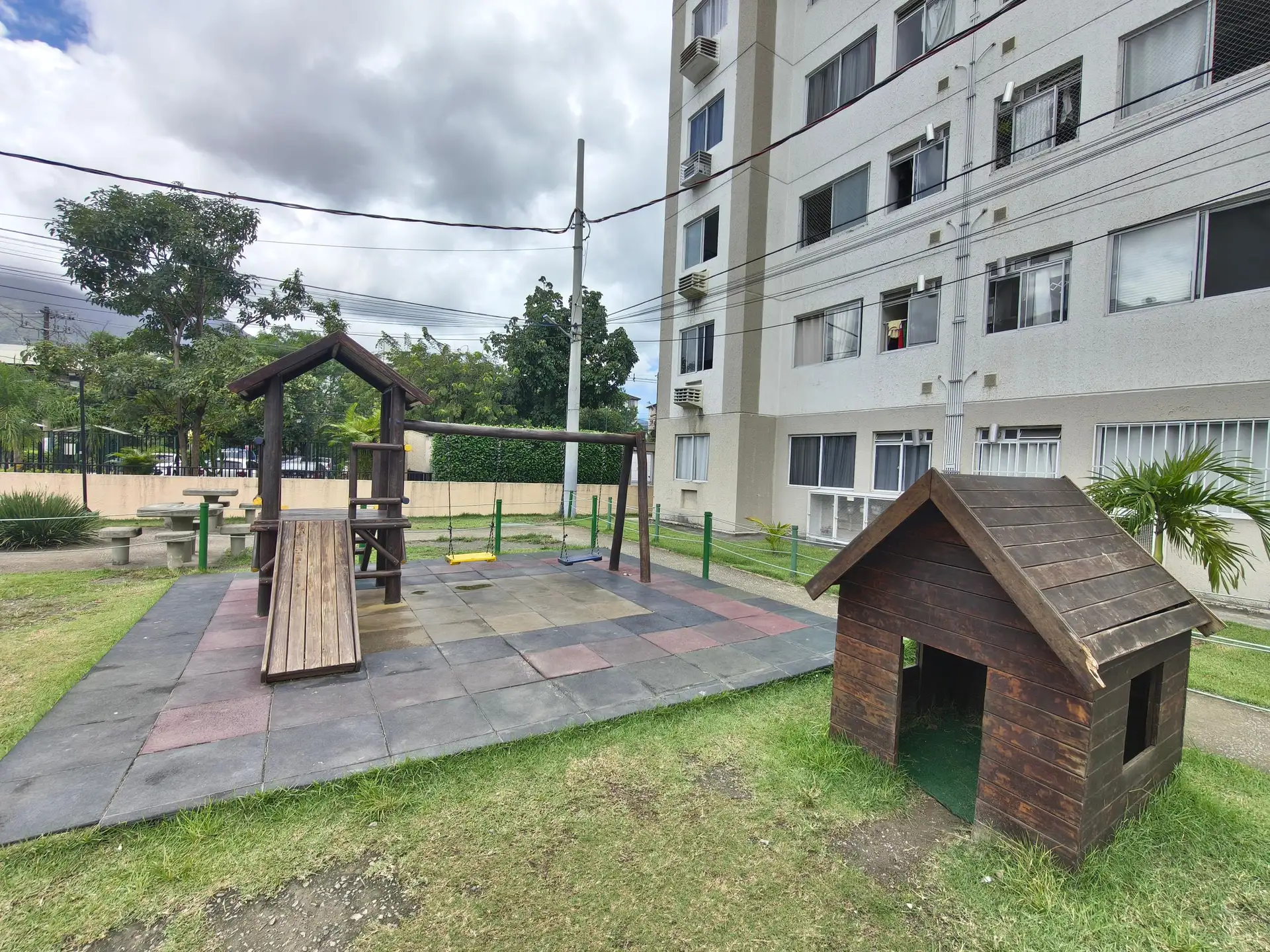 2-bedroom apartment with 1 parking space and 1 bath — photo 8