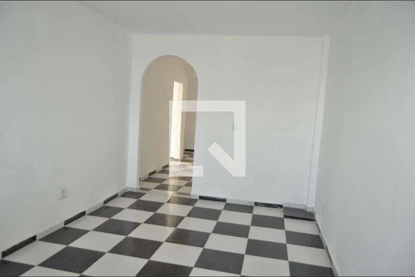 Rental house with a suite and 6 bedrooms — photo 28