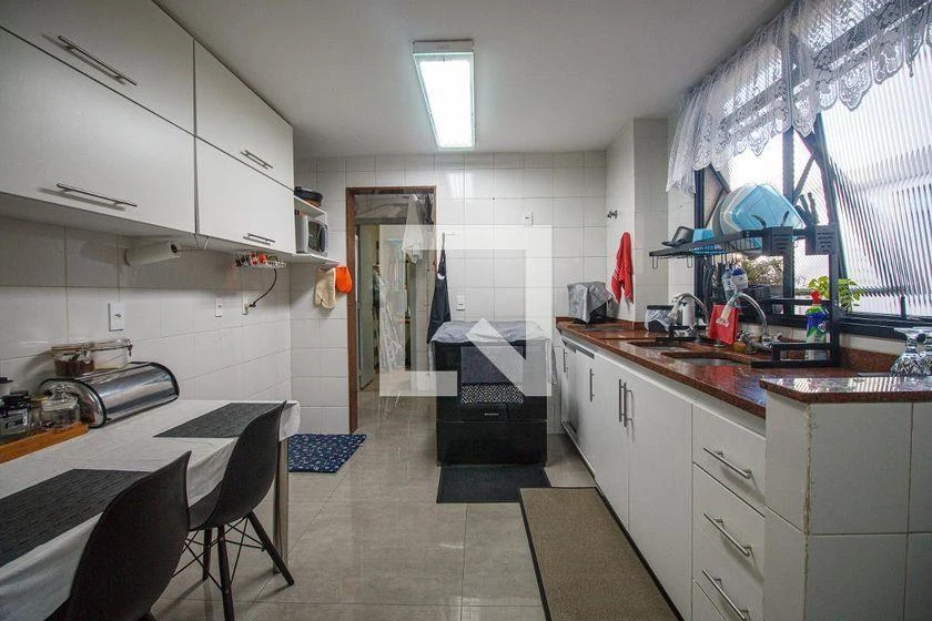 132 m² rental apartment with 2 bedrooms and 2 parking spaces — photo 42