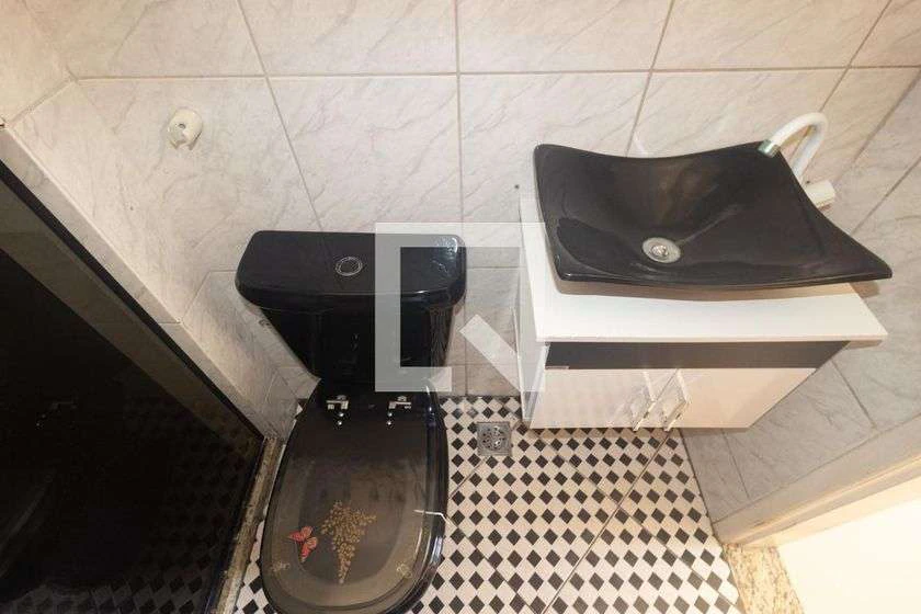 Apartamento para aluguel com 2 quartos e 48 m²