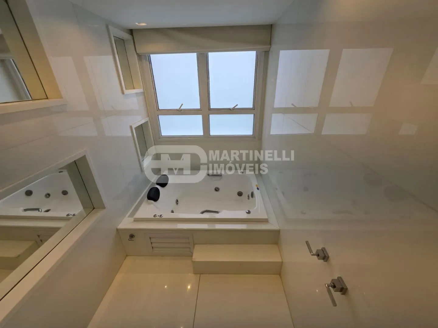 Furnished house with 5 bedrooms and 5 bathrooms — photo 36
