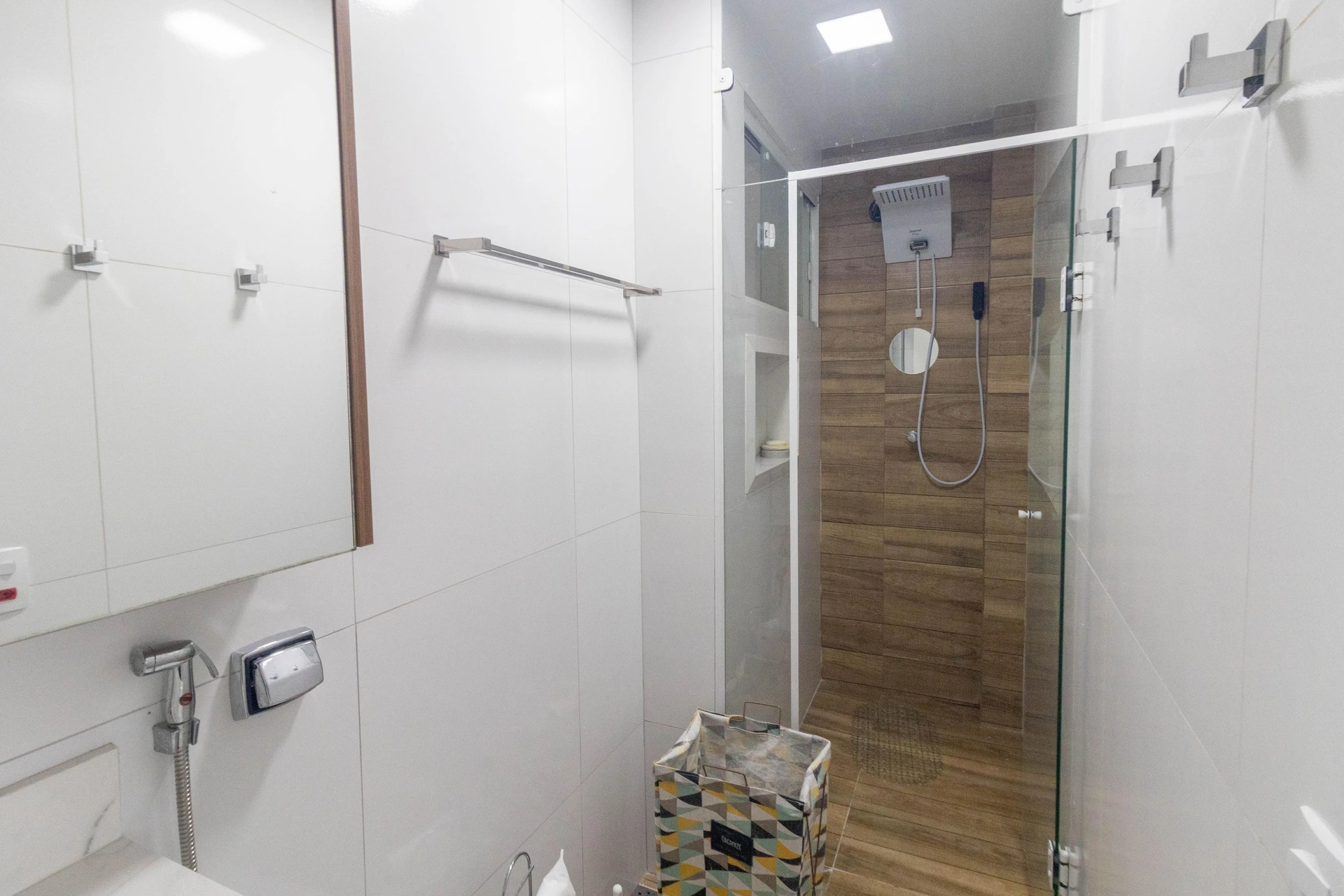 3-bedroom apartment with a washing machine — photo 10