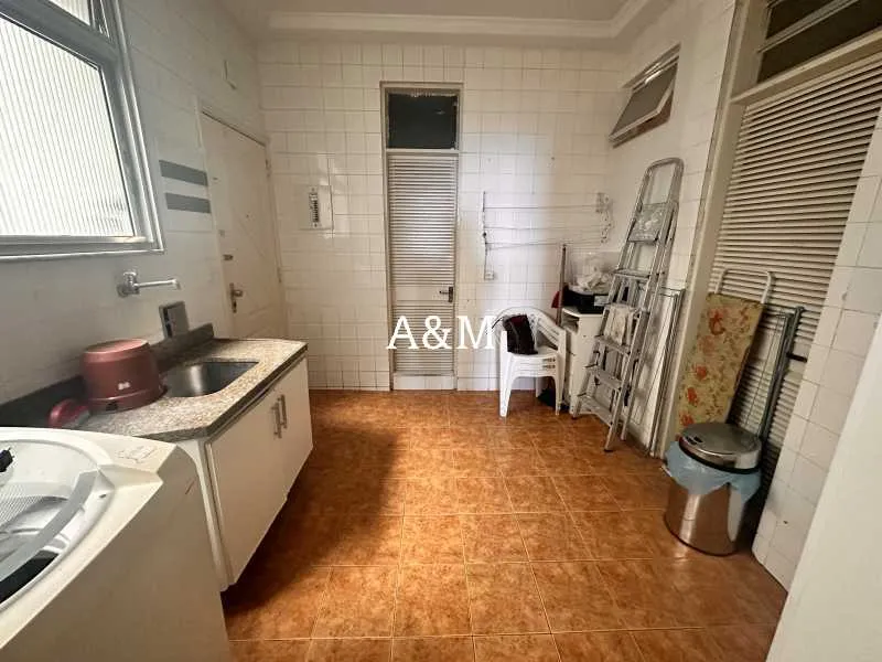 Apartamento mobiliado com 4 quartos e 5 banheiros — photo 15