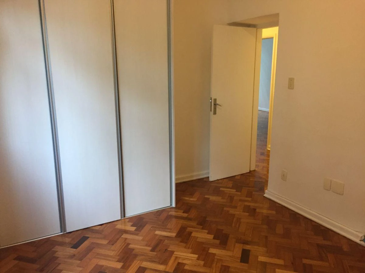 Floor-to-ceiling windows in a 3-bedroom apartment, 135 m² — photo 17
