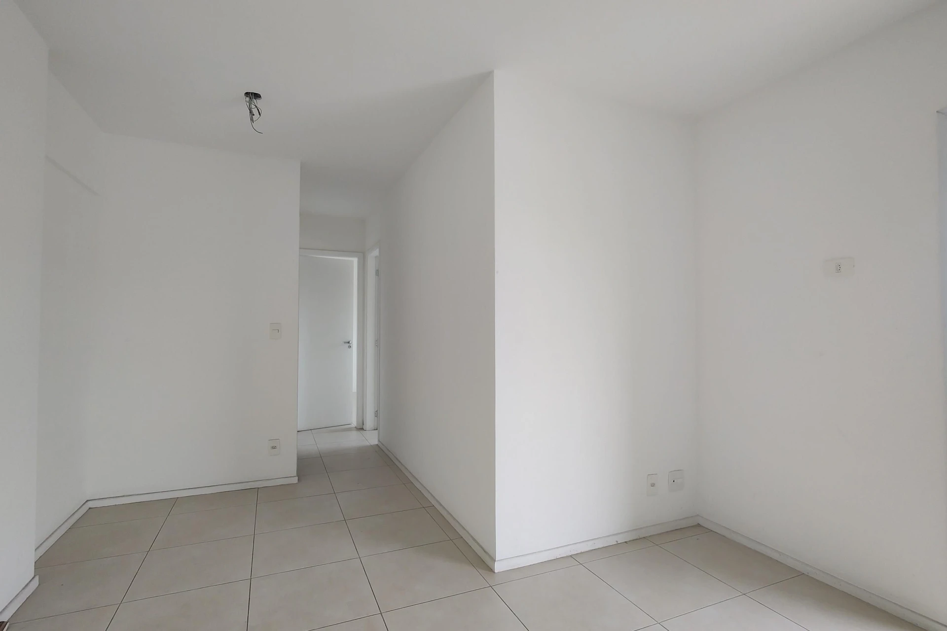 Apartamento de 2 dormitorios con balcón y vistas — photo 16
