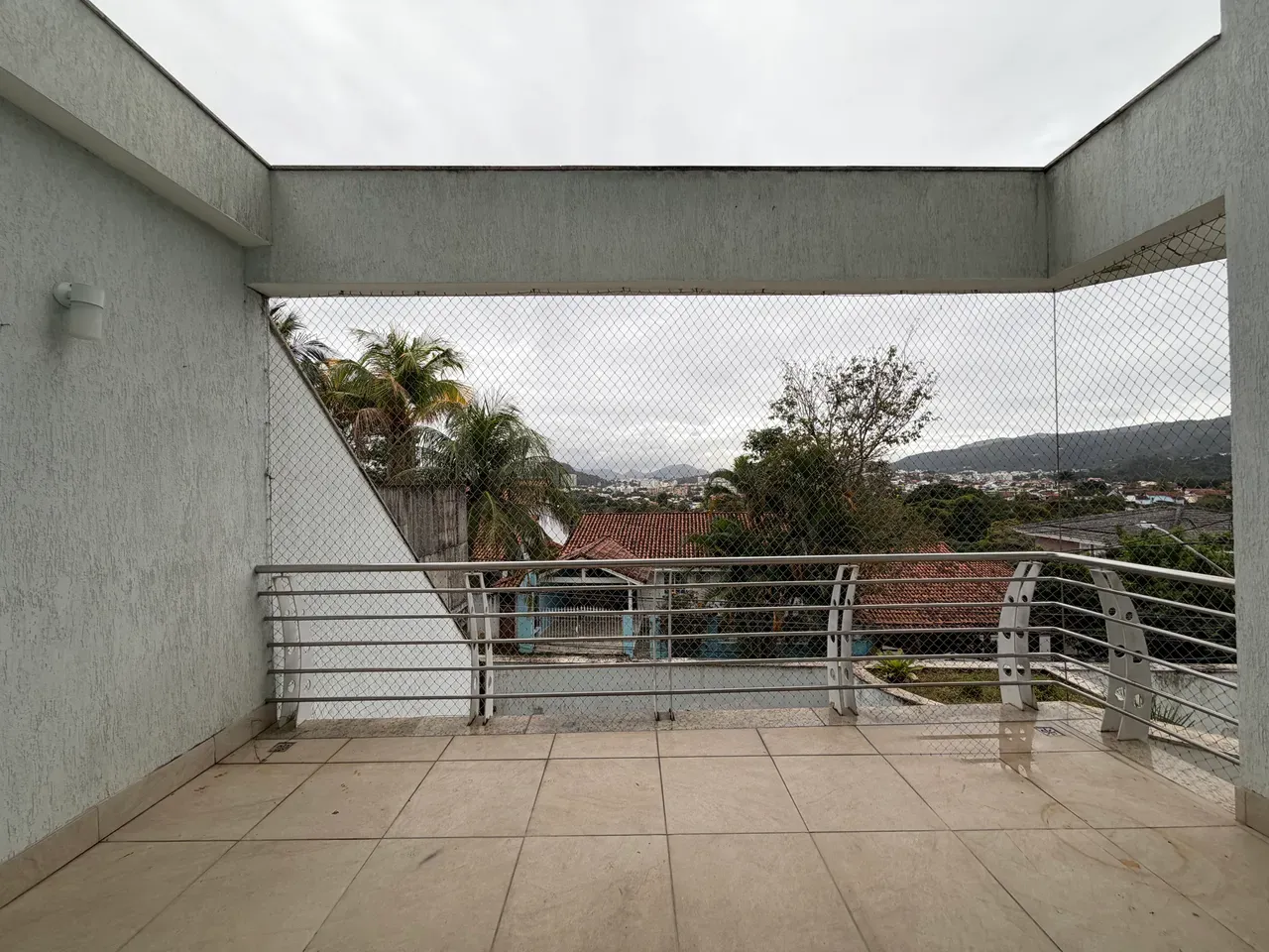 475 m² house with 4 bedrooms and gas open-plan kitchen — photo 6