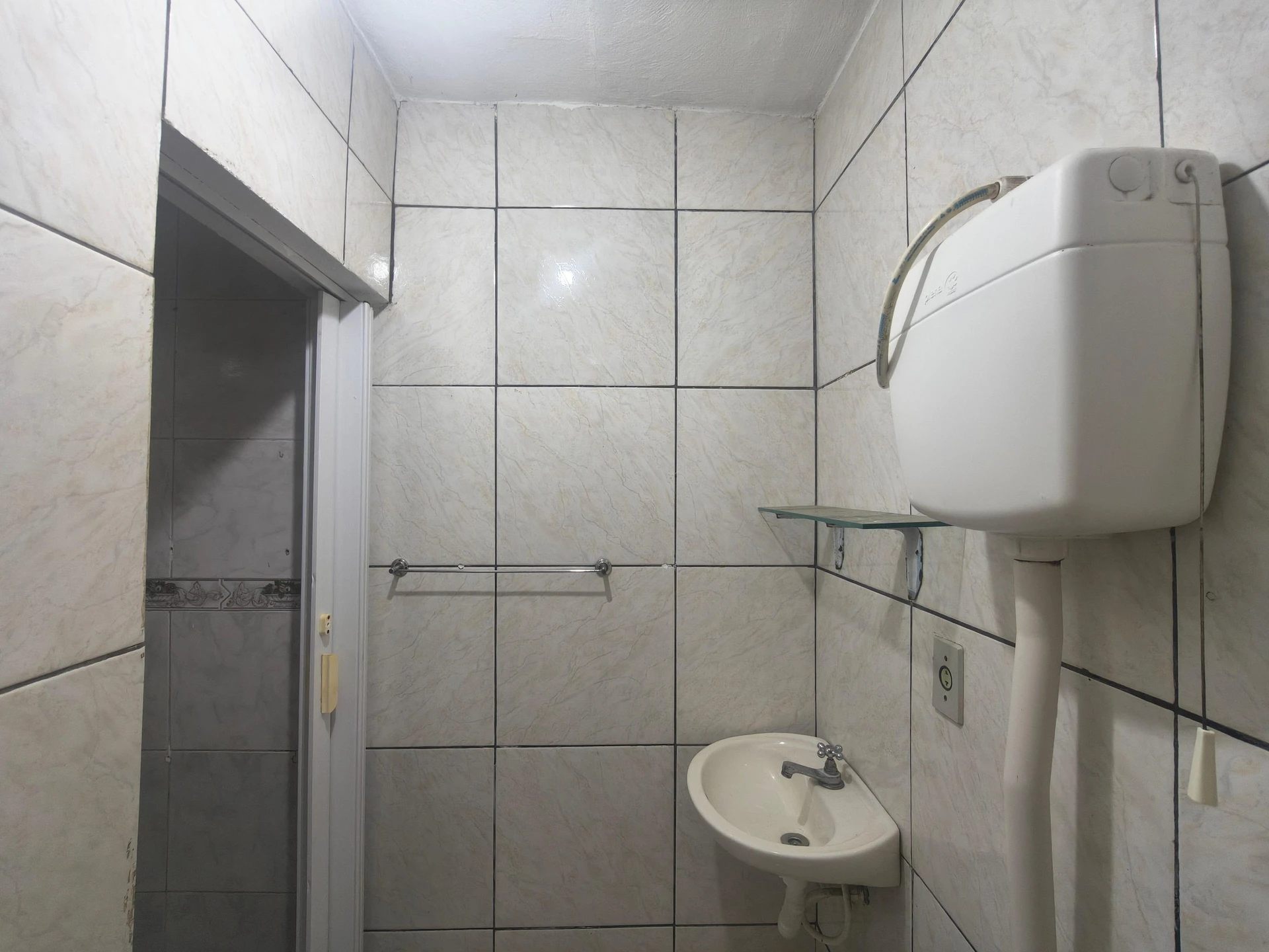 House with 1 bedroom and 1 bathroom and gas kitchen — photo 8