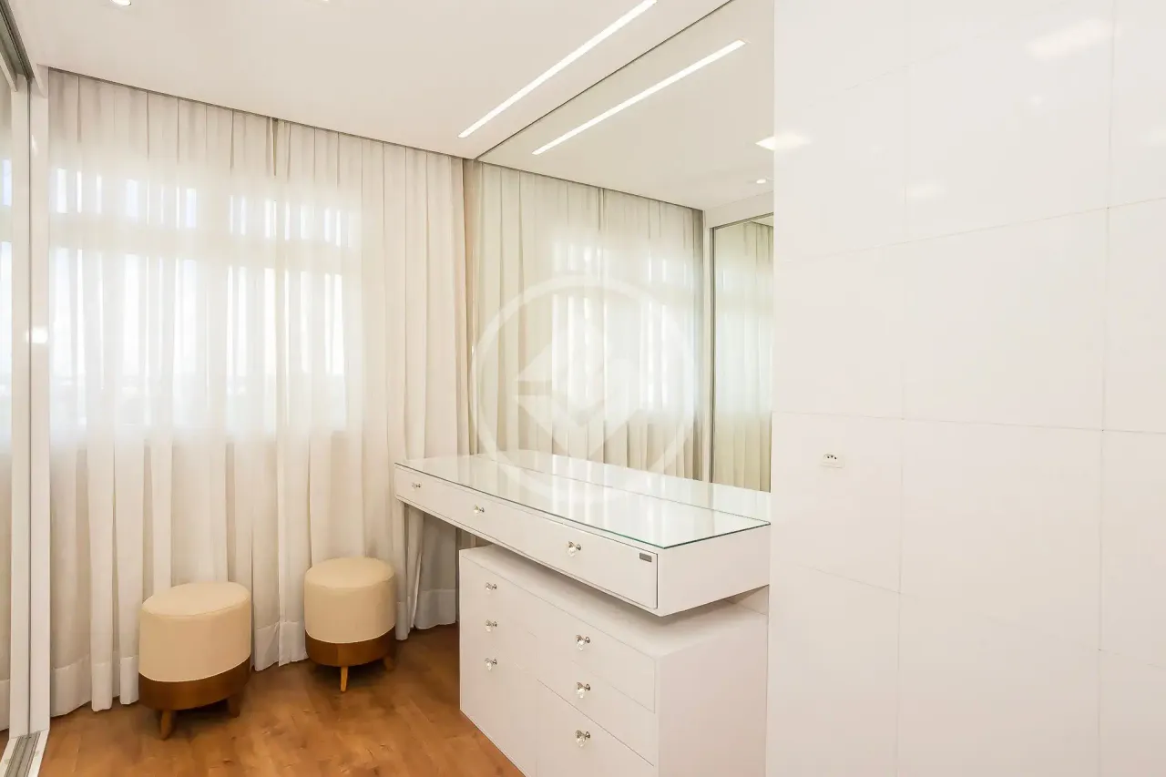 Furnished 3-bedroom apartment with 1 en-suite — photo 10