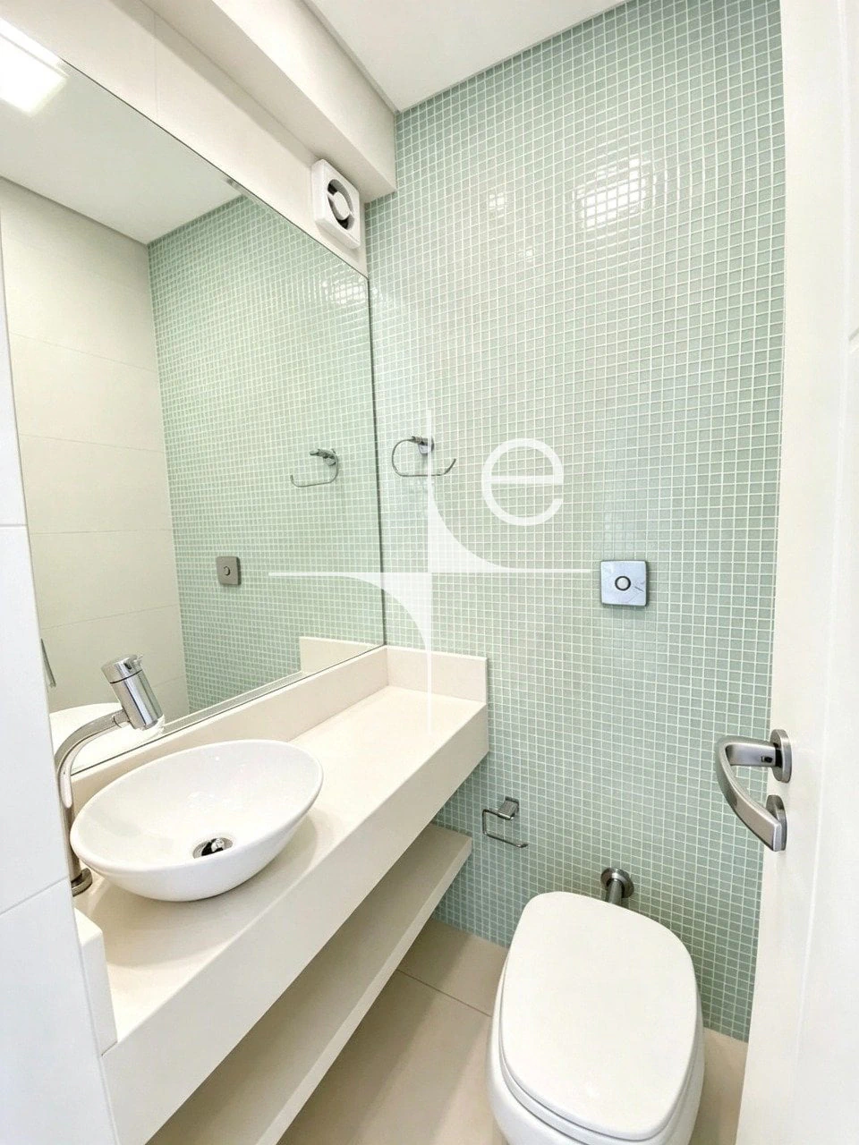 Apartamento de 4 quartos com janelas do piso ao teto, Centro — photo 20