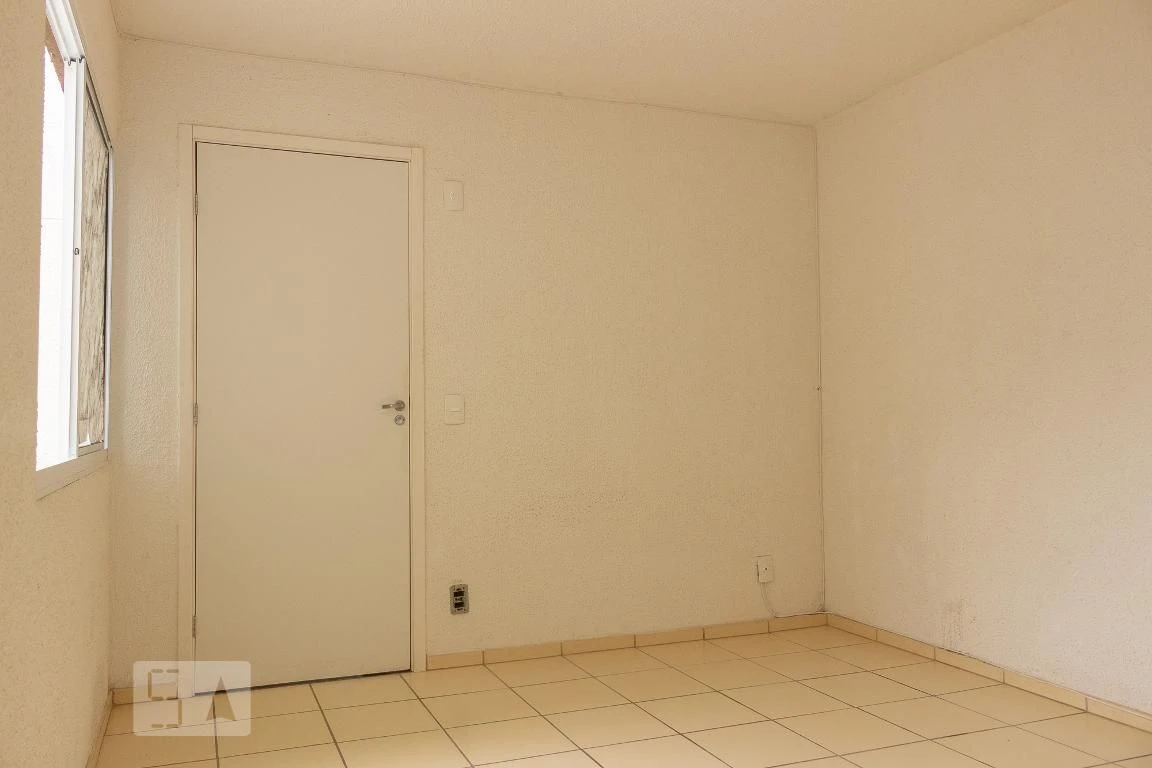 Unfurnished 2-bedroom apartment with closed kitchen — photo 24