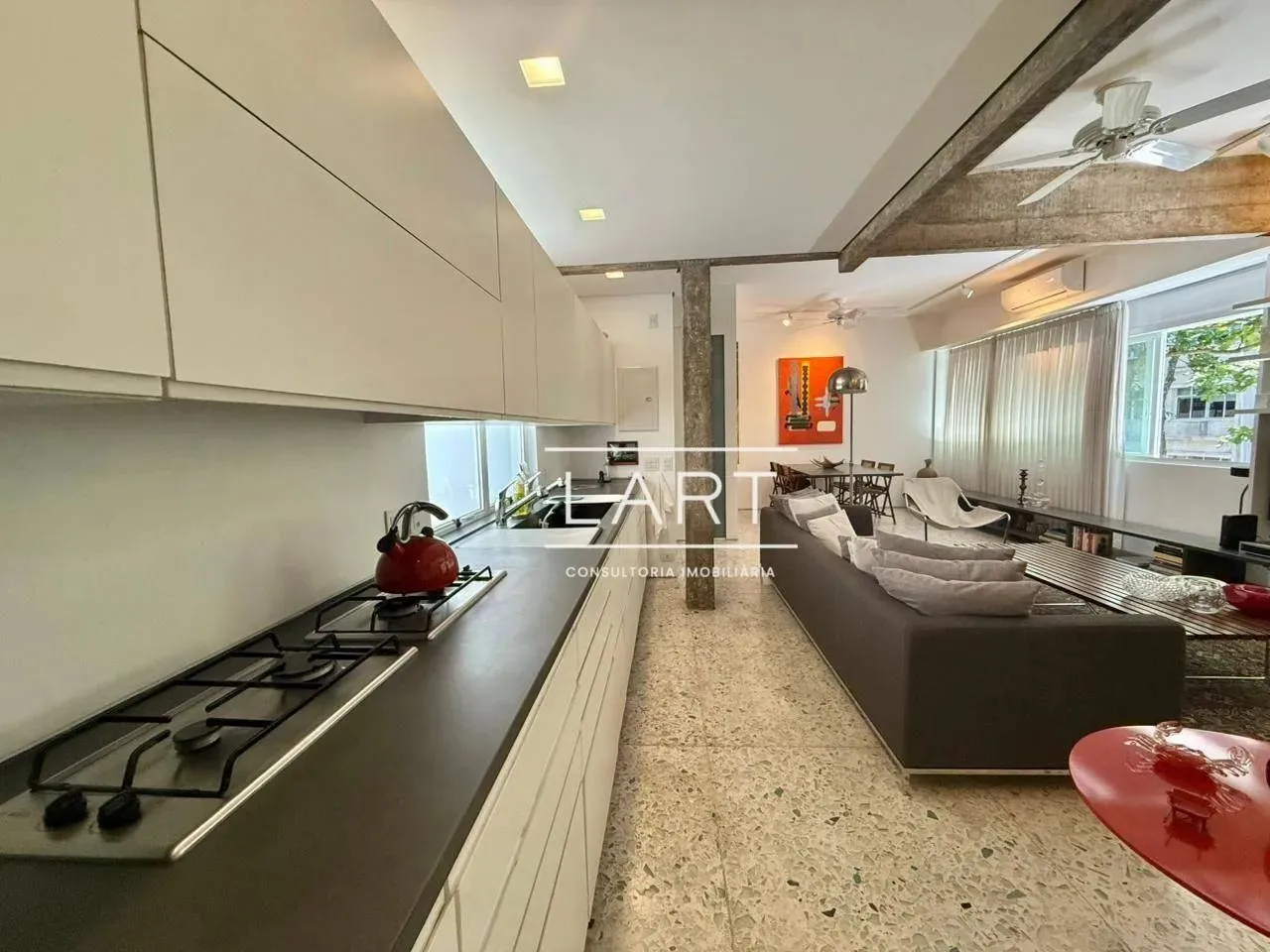 Furnished 2-bedroom apartment with 3 bathrooms — photo 19