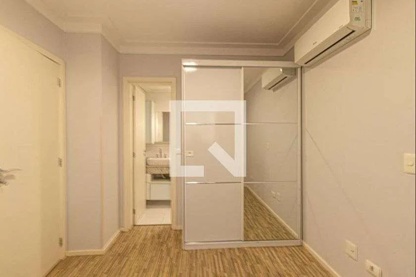 Apartment with 2 bedrooms and balcony, suite and 2 baths — photo 15