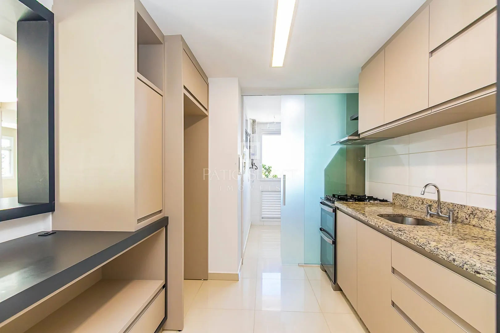 Apartment on the 8th floor with a glass-enclosed balcony — photo 54