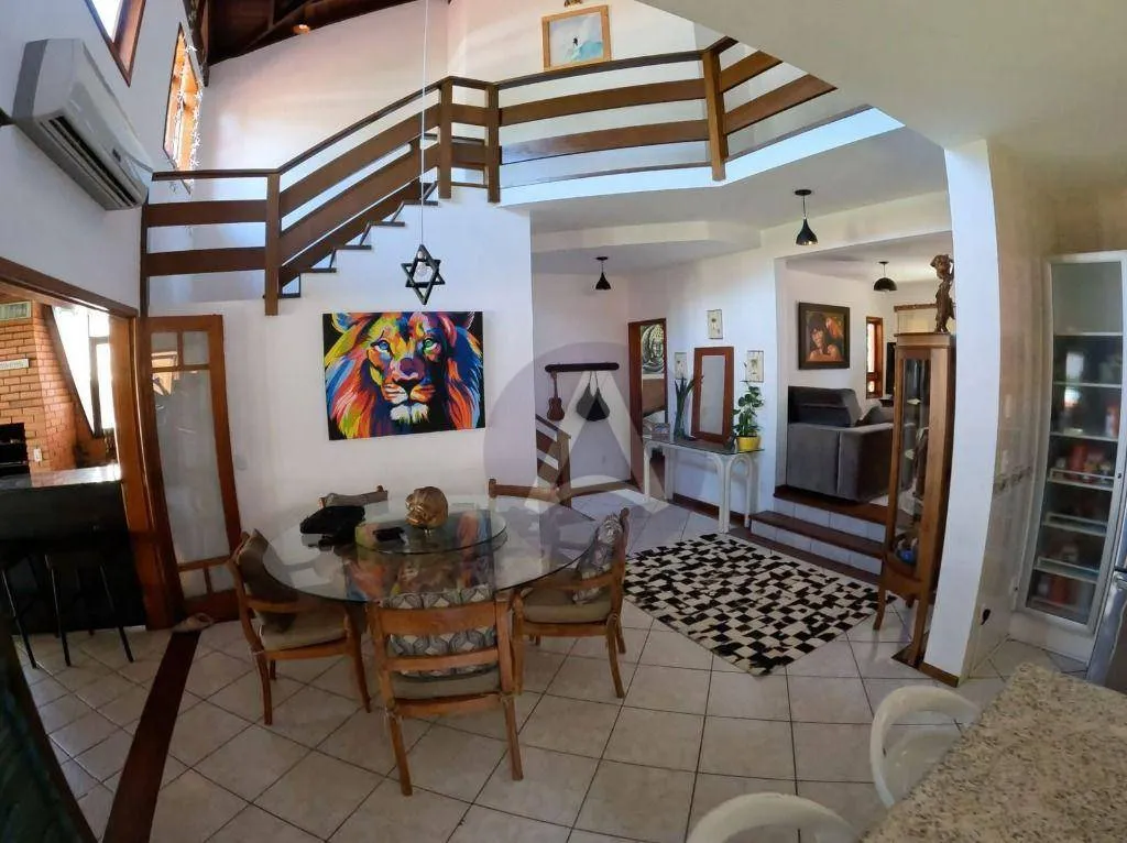 Casa mobiliada com 4 quartos e 5 banheiros — photo 2