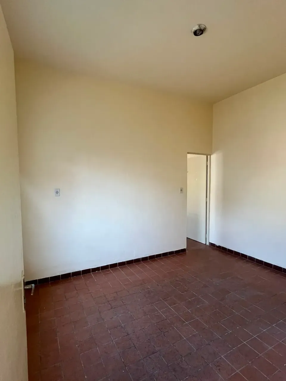 Unfurnished house with 1 bedroom and a balcony — photo 5