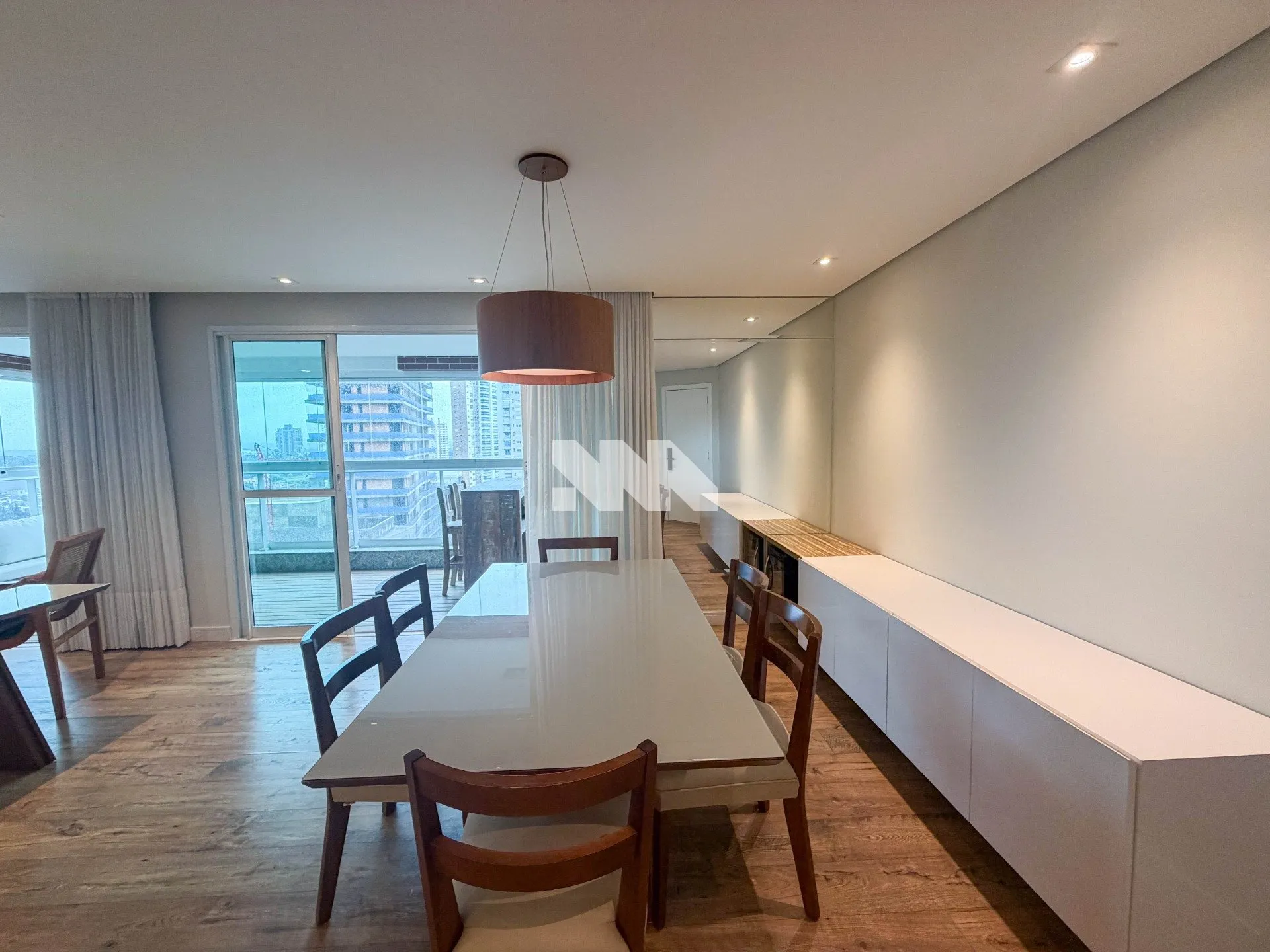 Furnished 180 m² apartment with 3 bedrooms and garden — photo 22