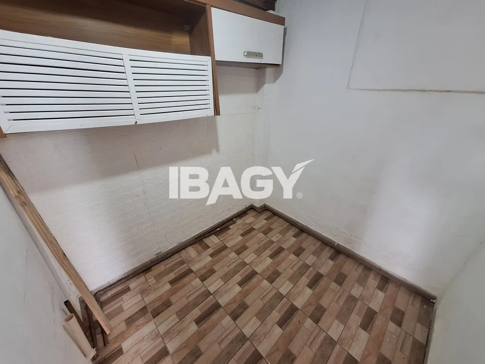 Casa de 3 dormitorios con parrilla de balcón — photo 22