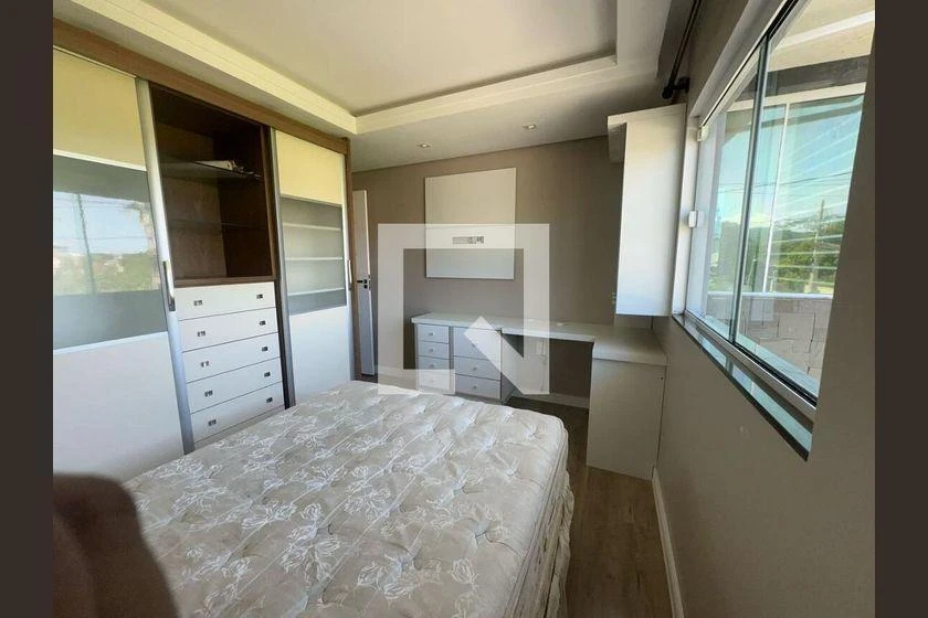 Furnished house with 3 bedrooms and an open-plan kitchen — photo 8