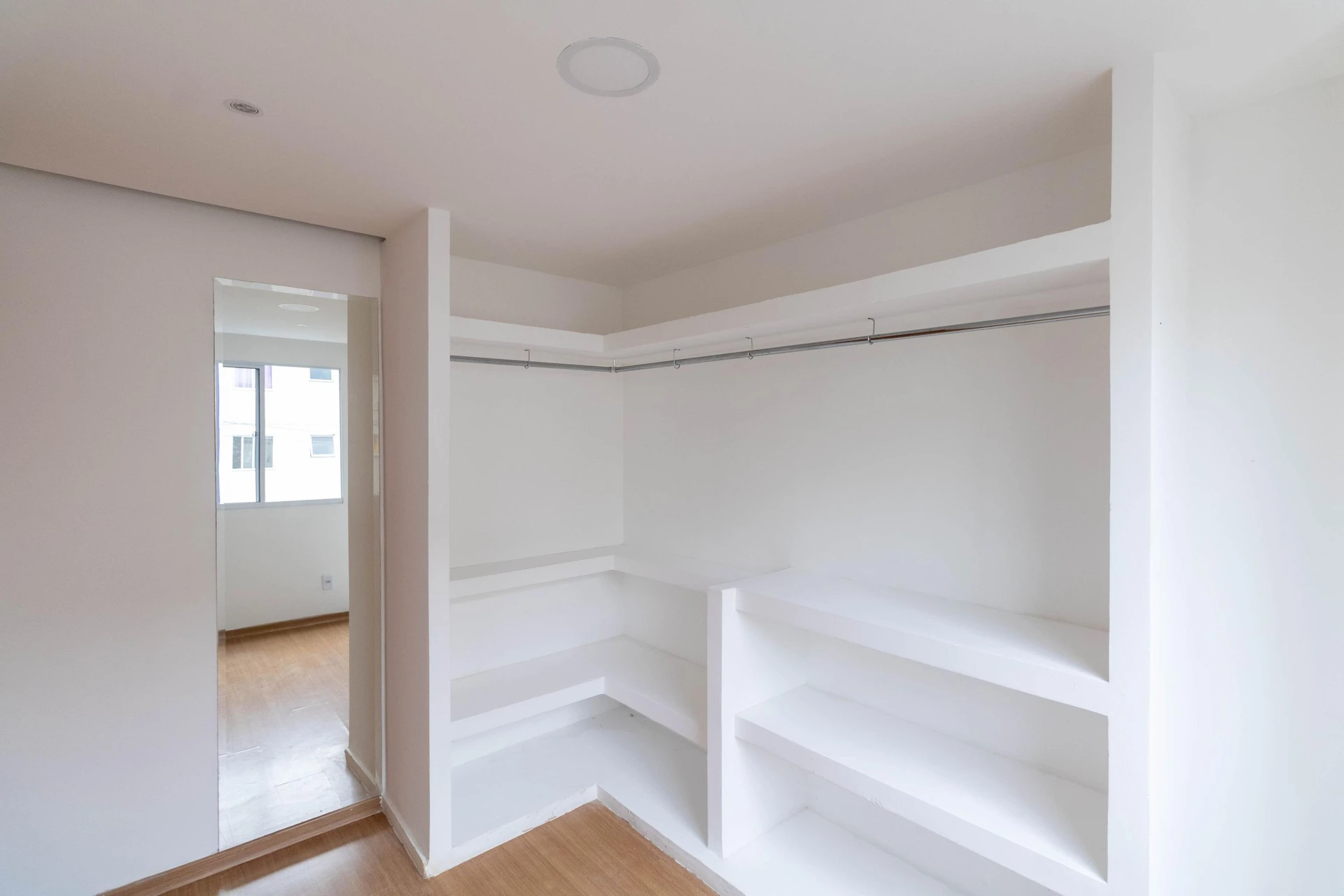 Walk-in closet in a 2-bedroom apartment, 43 m² — photo 34