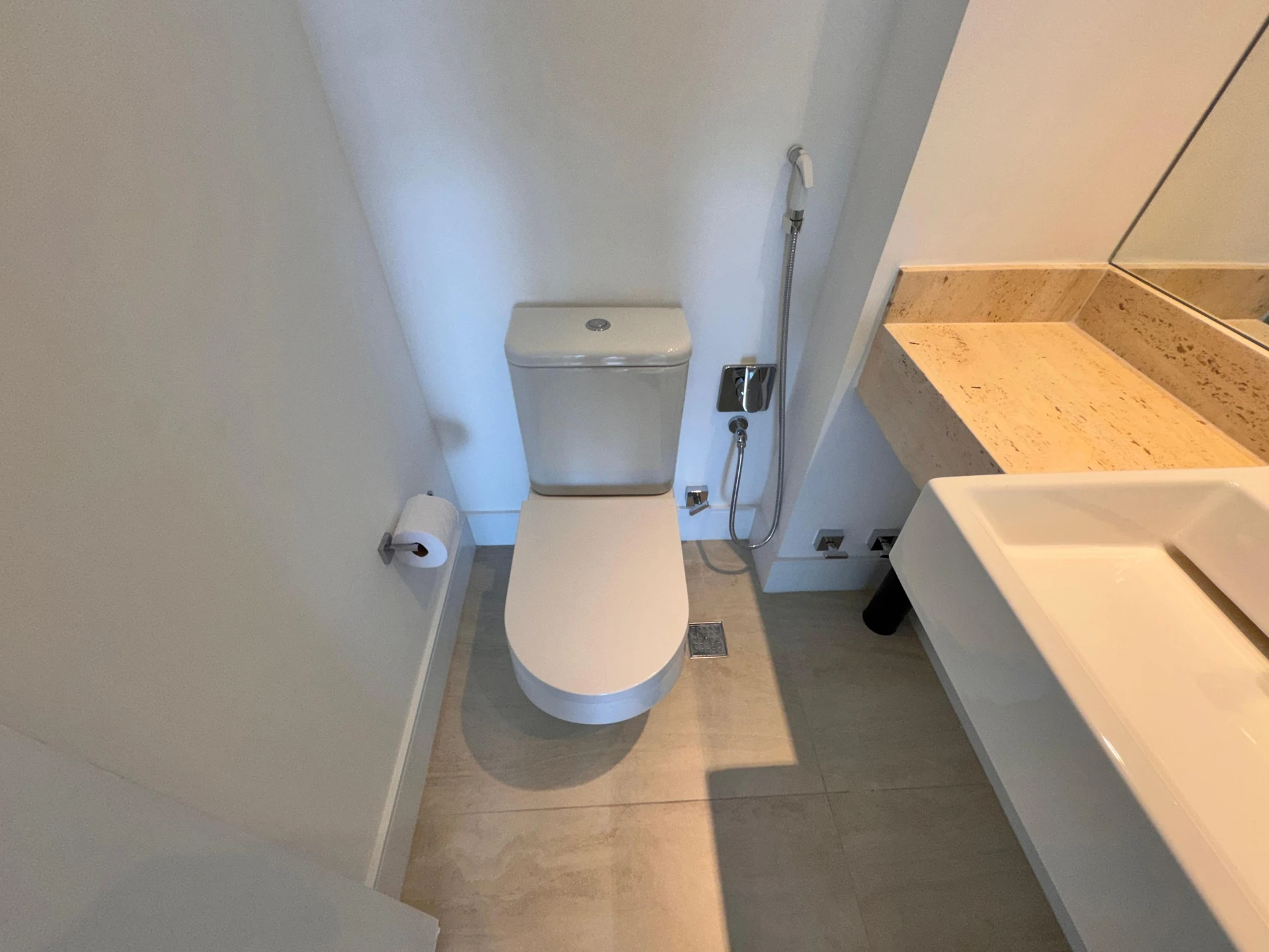 Apartamento mobiliado com 3 suítes e 4 vagas — photo 79