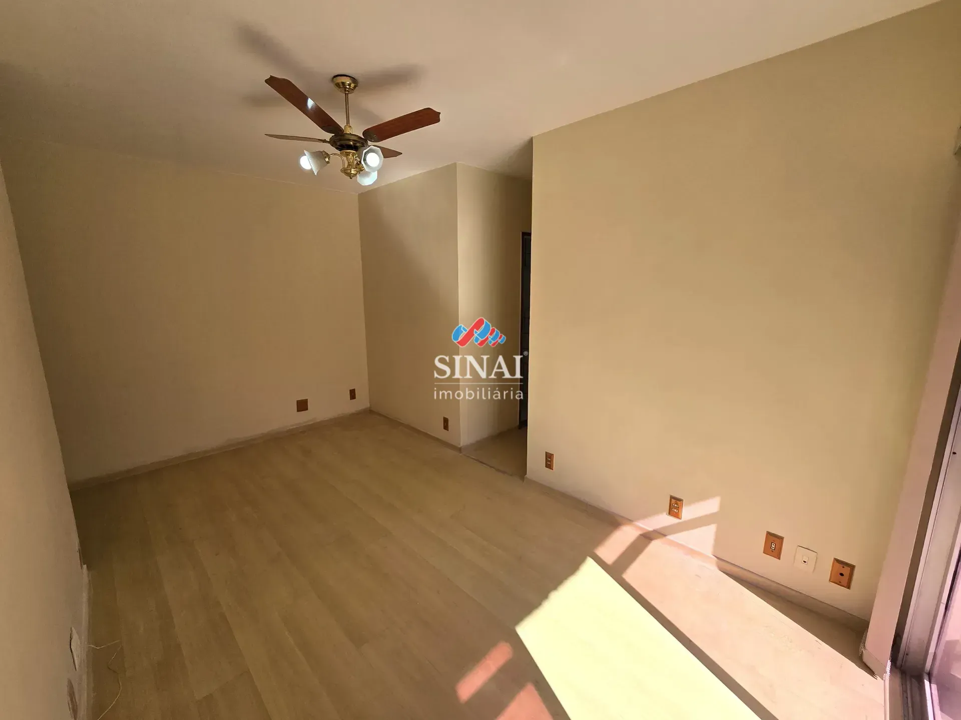 Apartamento de 2 quartos com cozinha separada e vaga — photo 5