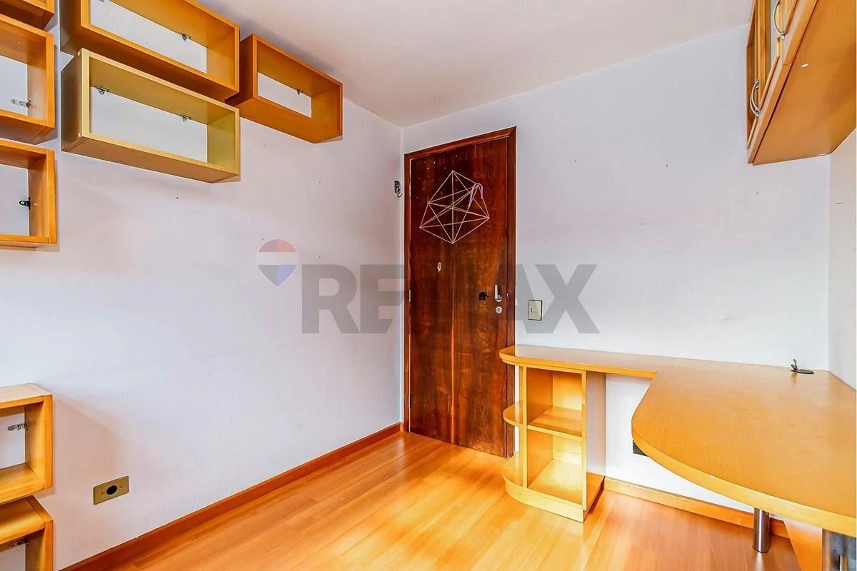 3-bedroom apartment with a home office in Curitiba — photo 34
