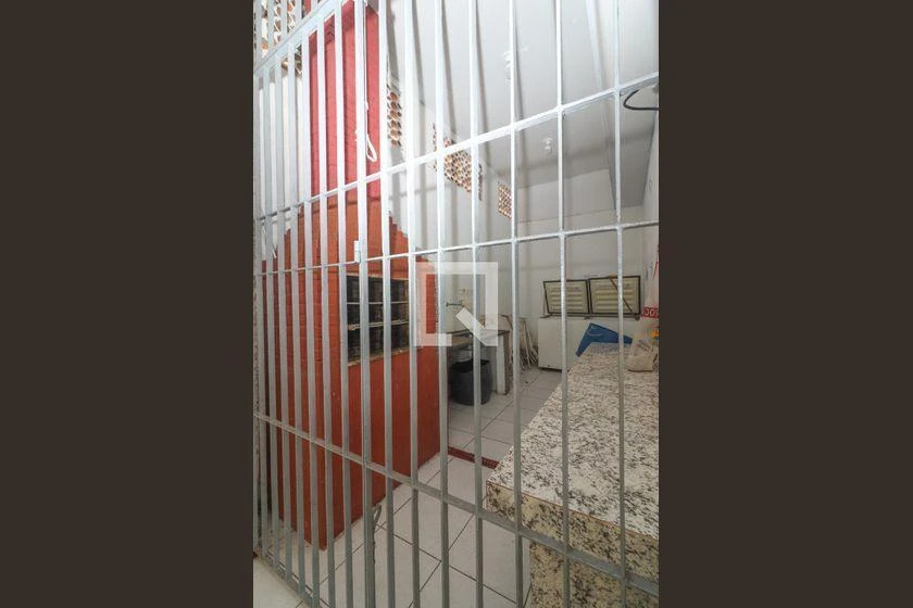 3-bedroom apartment with a mountain view in Rio de Janeiro — photo 15