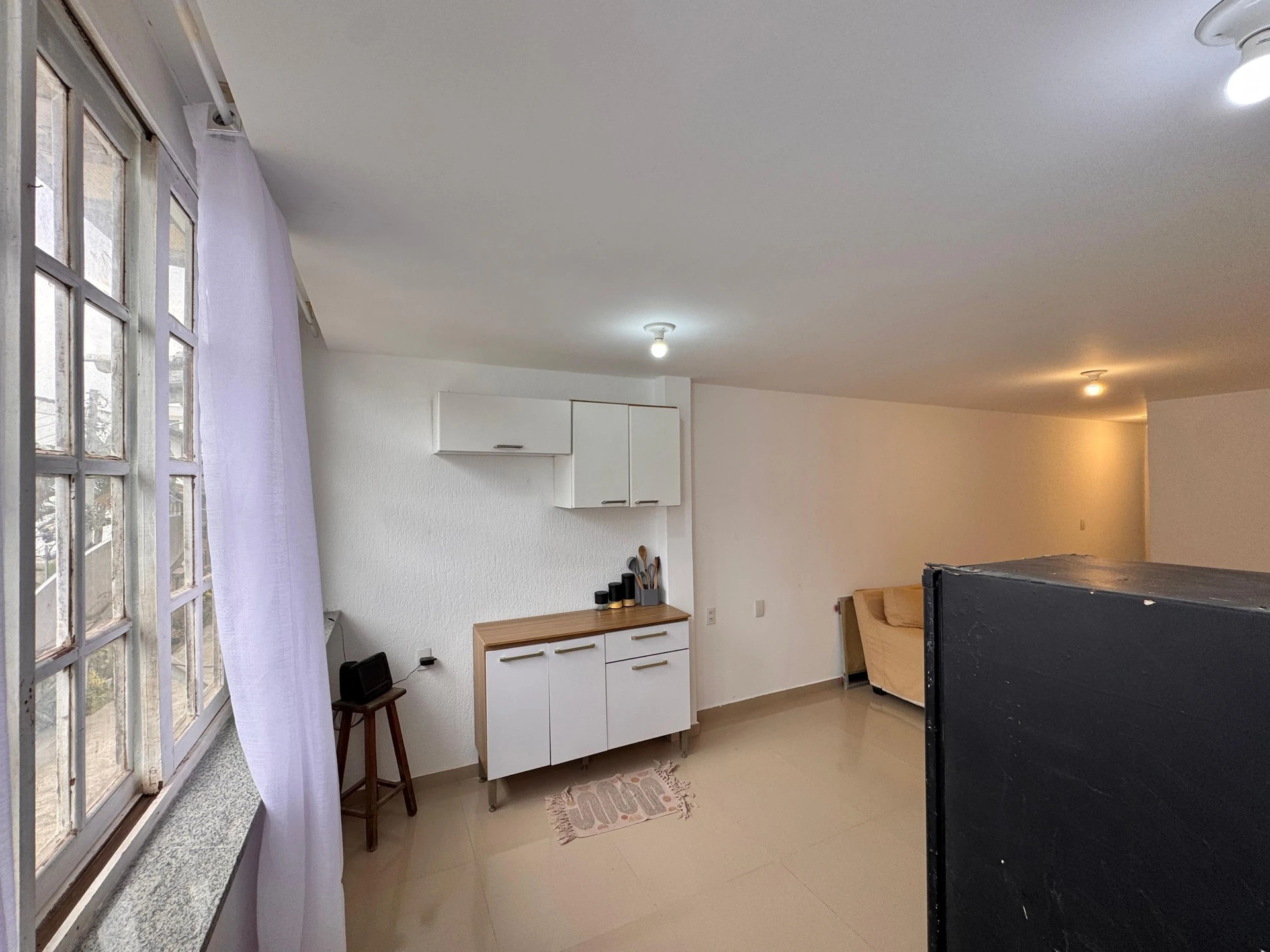 Furnished house with 2 bedrooms and open kitchen — photo 2