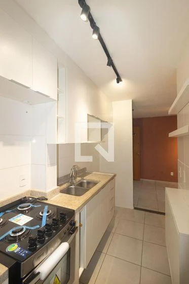 2-bedroom apartment in a building with a gym — photo 21