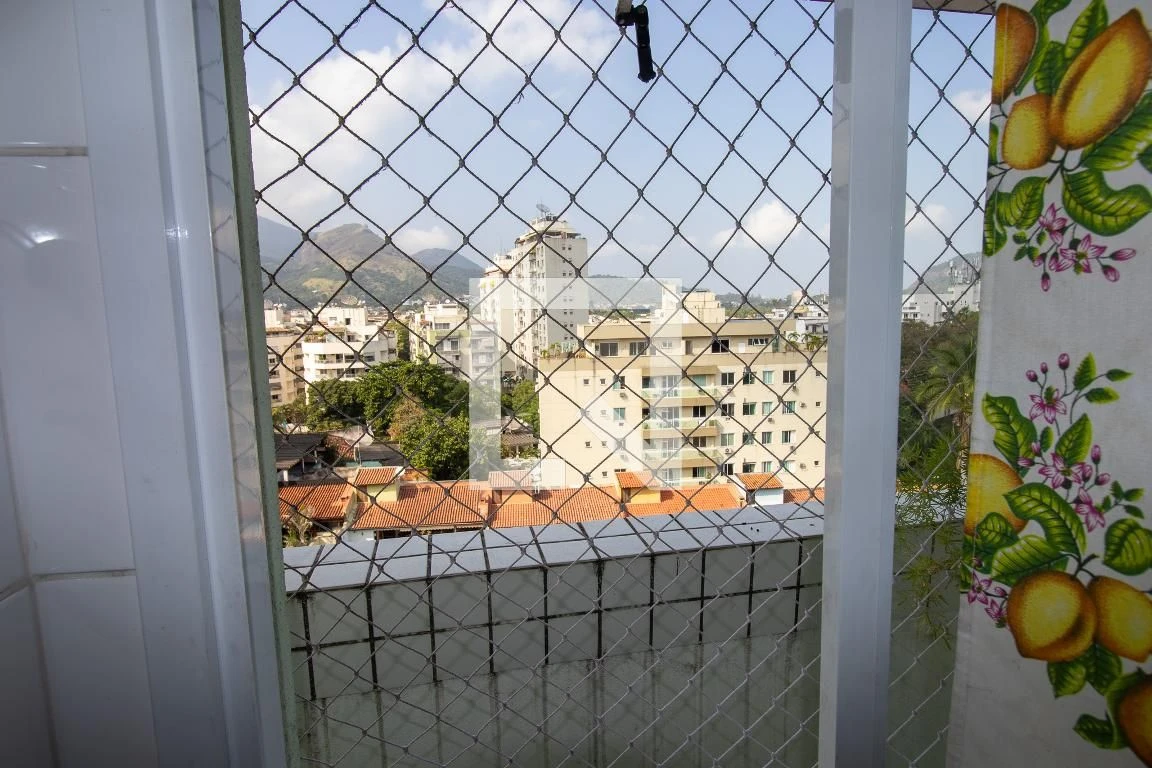 Furnished apartment with 3 bedrooms and 3 bathrooms — photo 19