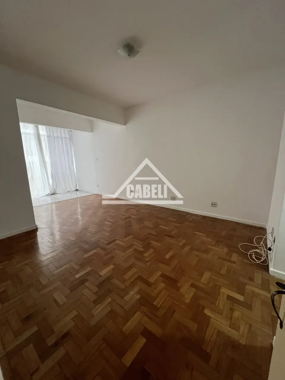 2-bedroom apartment with 2 bathrooms, no parking — photo 10