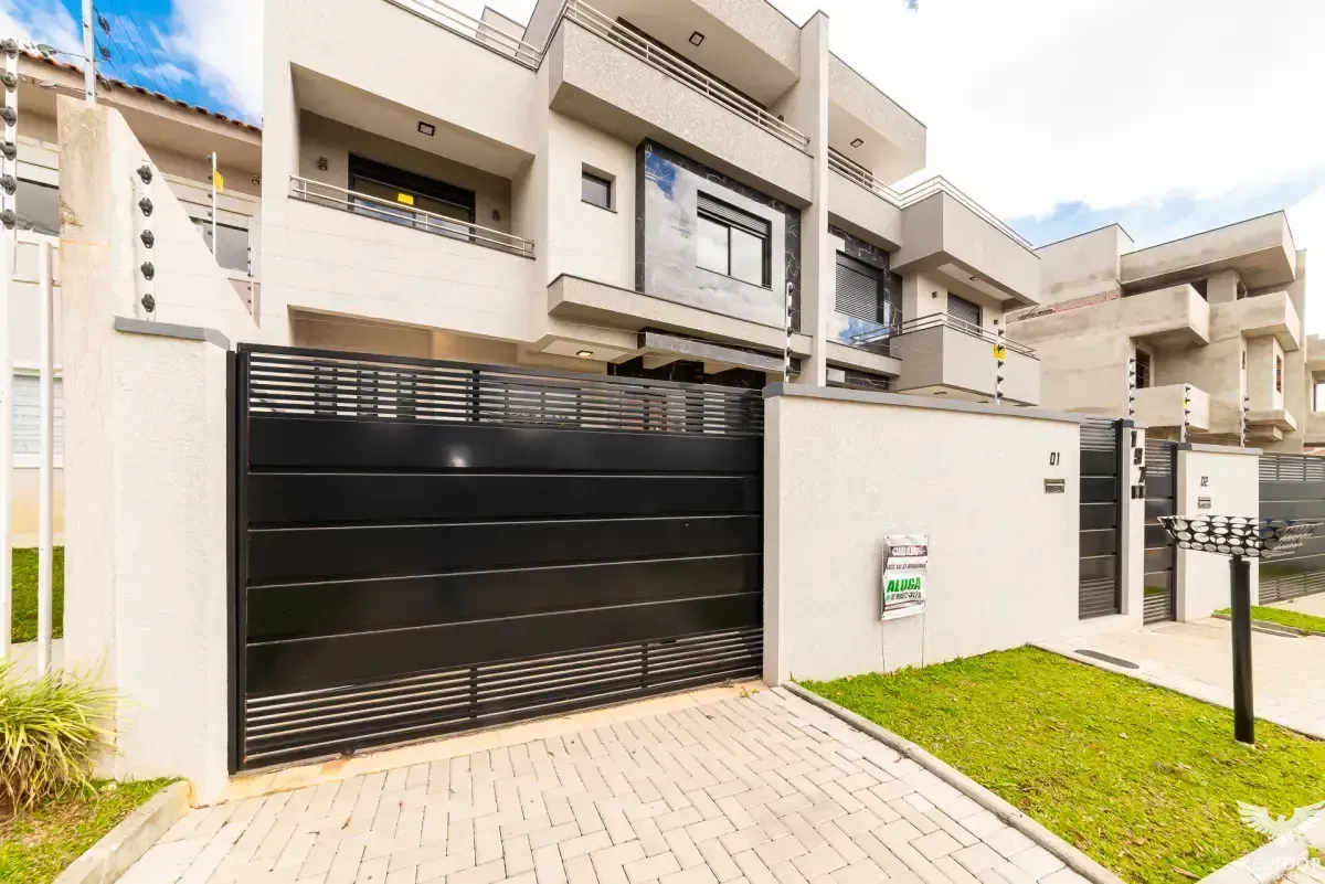 Two-story house with 230 m² and 3 bedrooms, 1 suite — photo 39