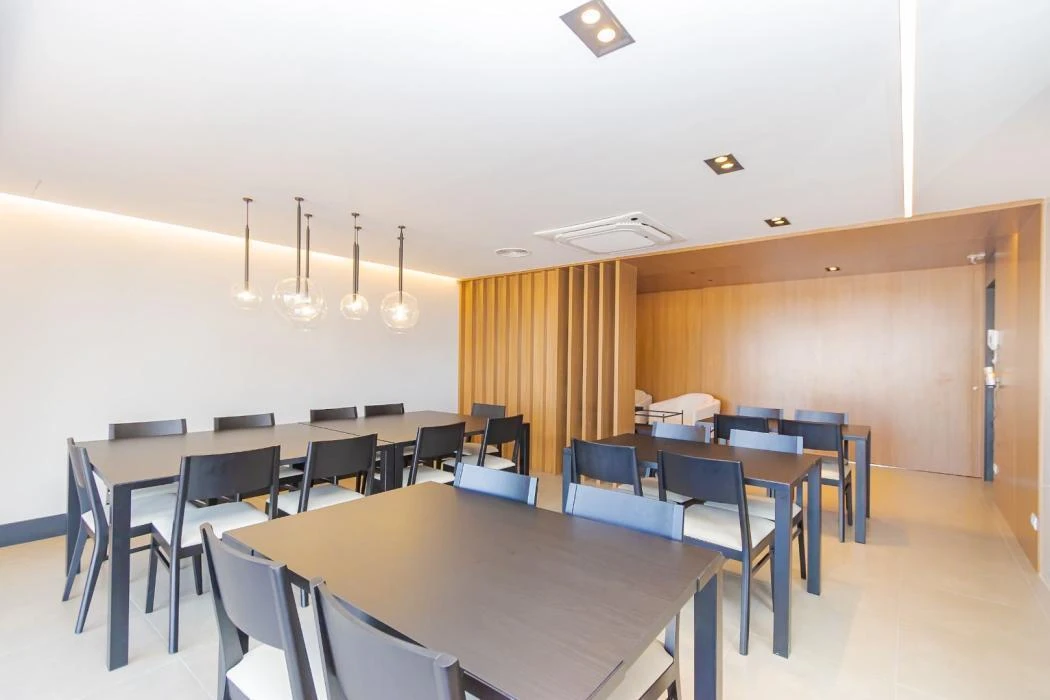 Apartamento mobiliado, 27 m², com janelas do piso ao teto — photo 14