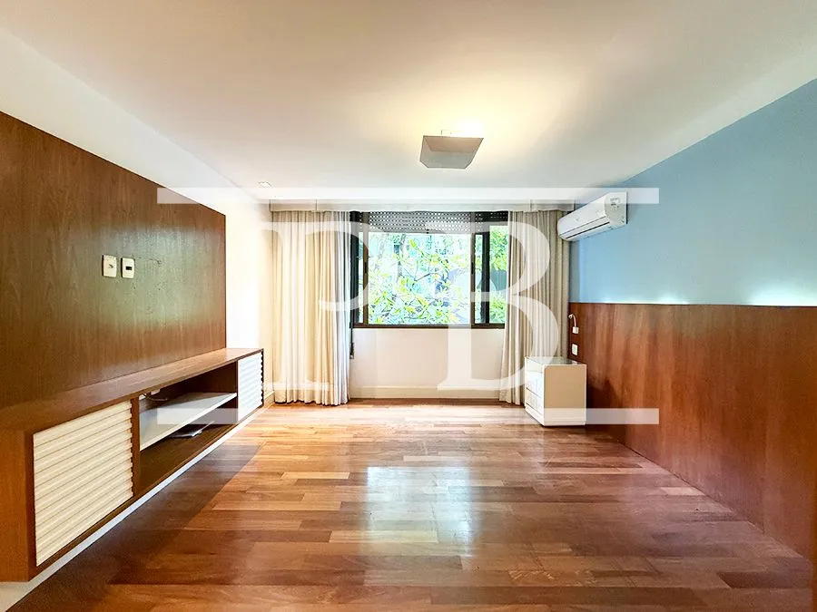 3-bedroom apartment with 261 m² and 2 bathrooms — photo 7