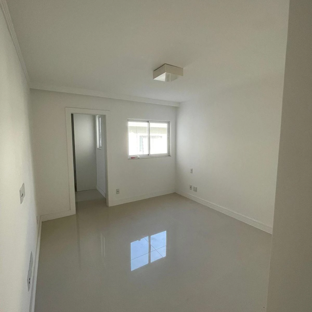 House with 5 en-suite bedrooms and 400 m² — photo 3