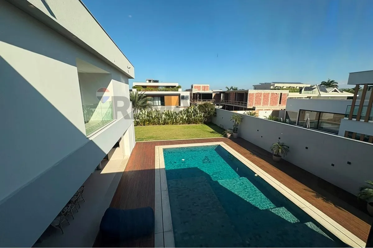 Furnished house with 5 en-suite bedrooms and private BBQ — photo 38