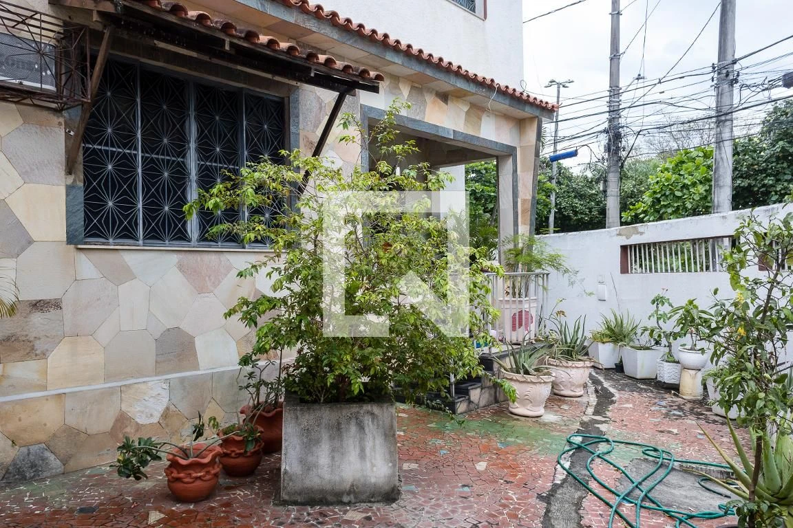 Furnished house with 3 bedrooms and 2 en-suites — photo 8