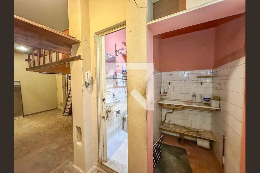 Apartamento de 1 quarto e 50 m² com varanda de vidro — photo 6