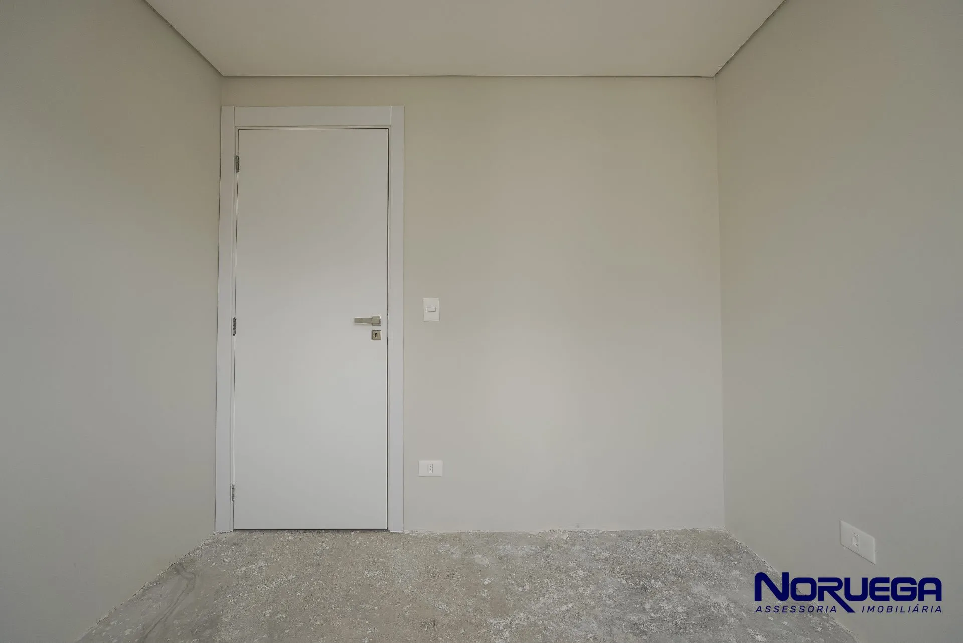 Apartment, 188 m², with a glass-enclosed balcony — photo 18