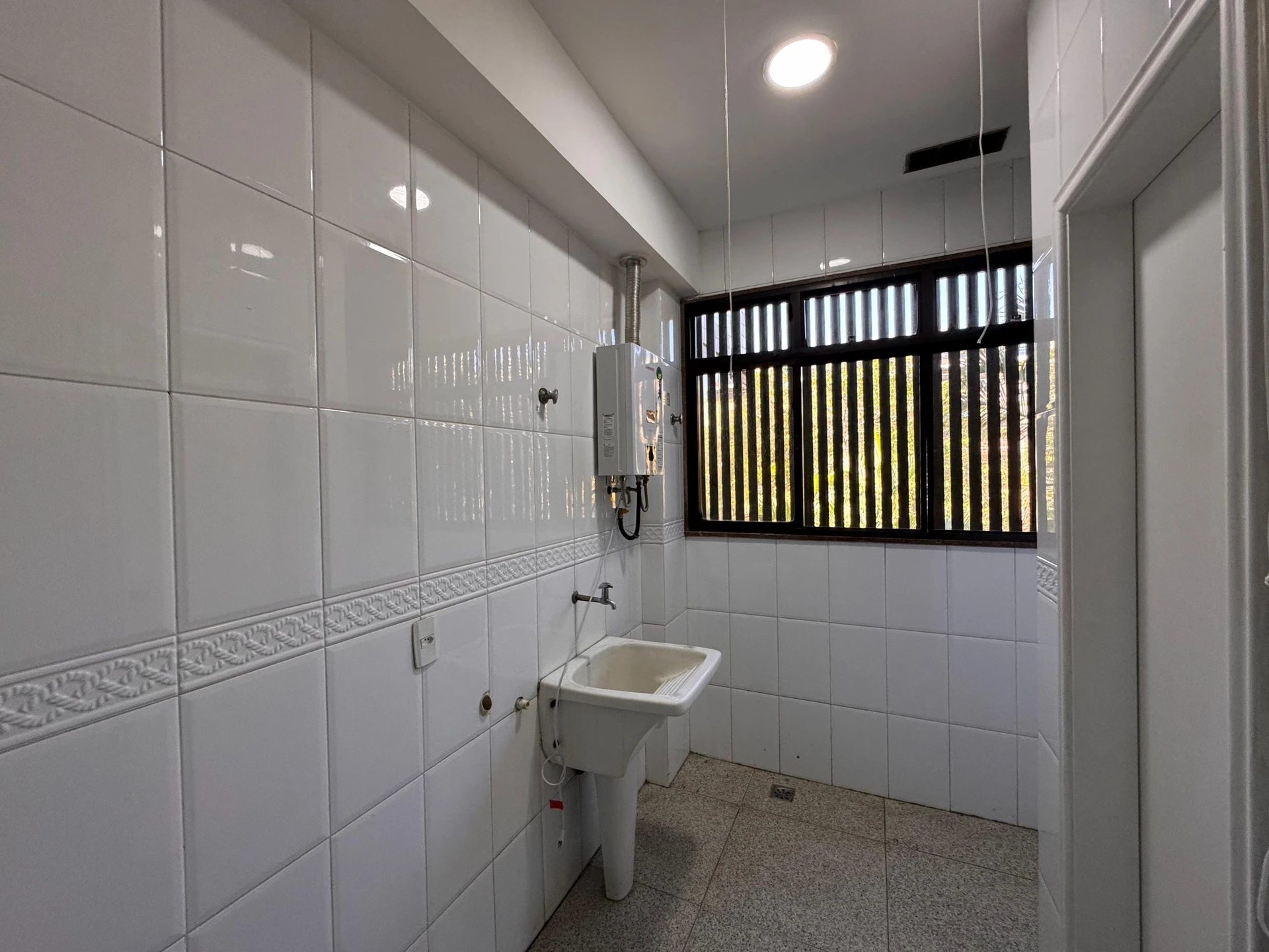 Apartamento mobiliado com 2 quartos e 2 banheiros — photo 31
