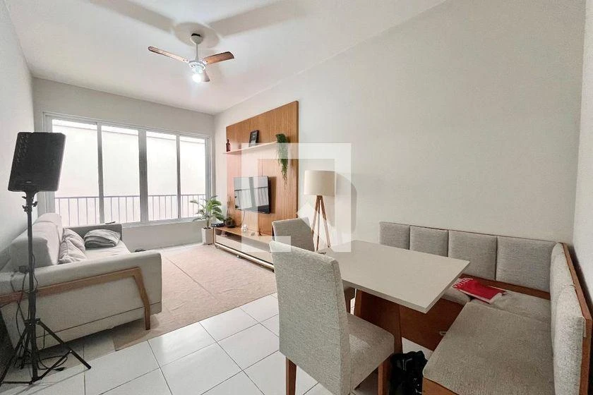 Furnished 2-bedroom apartment with a gas stove kitchen — photo 19
